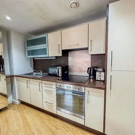 J Quarter 1br - Free Parking - Three * Birmingham